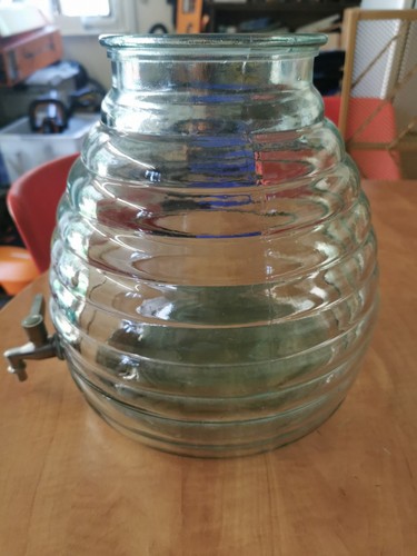 Water dispenser with - metal, tap